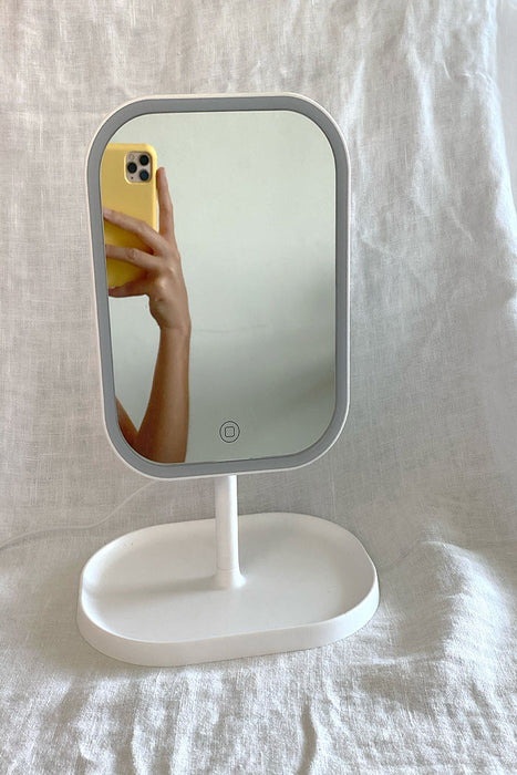 KARA  Touch Mirror