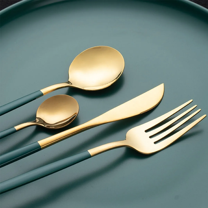 Set of cutlery